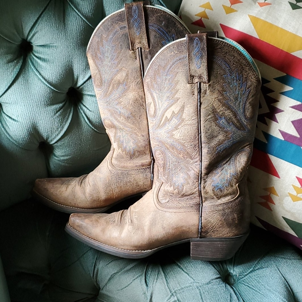 Justin Cowboy boots